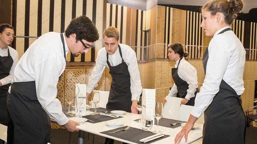 Camarero Restaurante Tablafina – Hotel NH Nacional